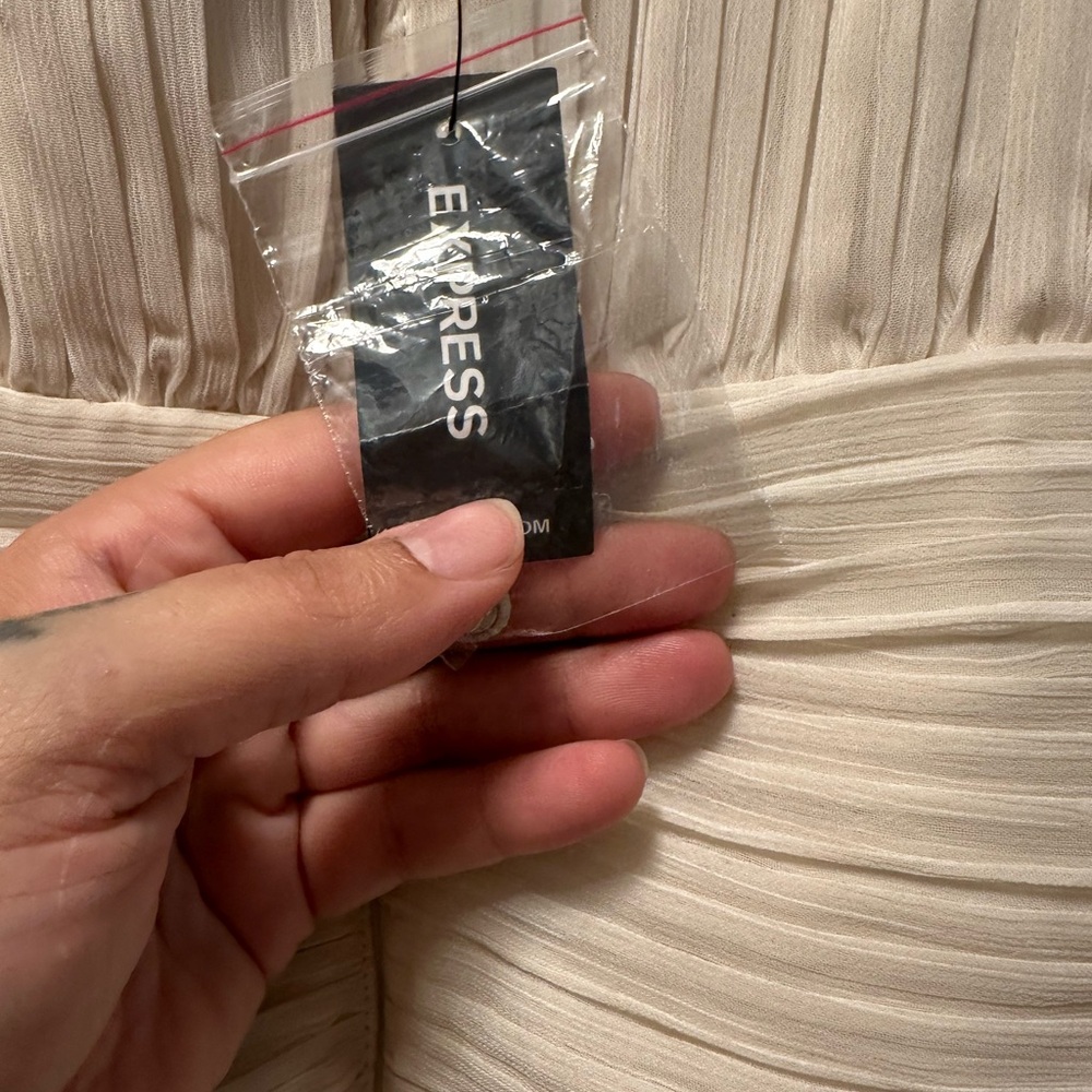 NWT Express Sheer Dress - Picture 4 of 4